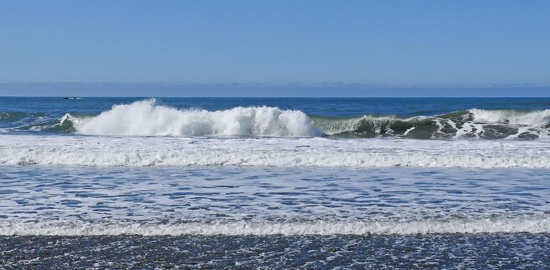 Waves crashing on the beach