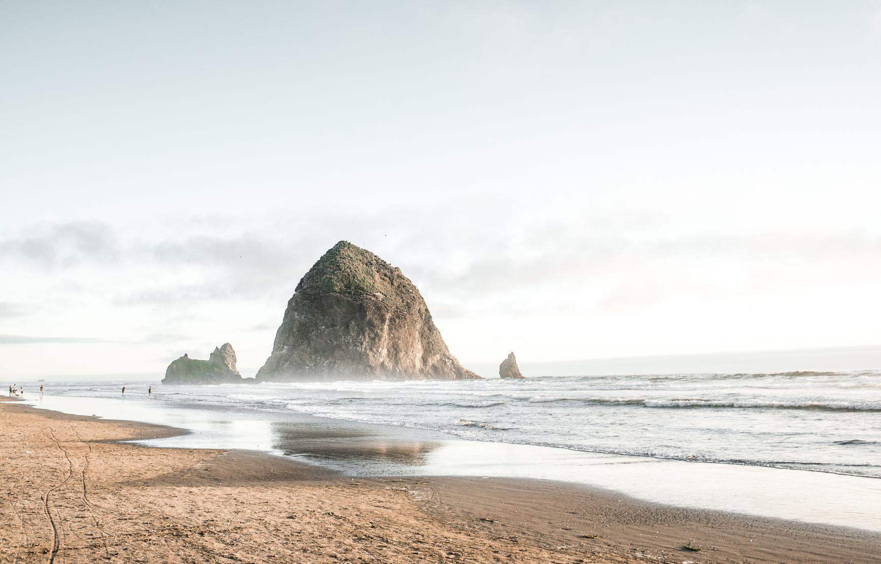 Cannon Beach with view of Haystack Rock.